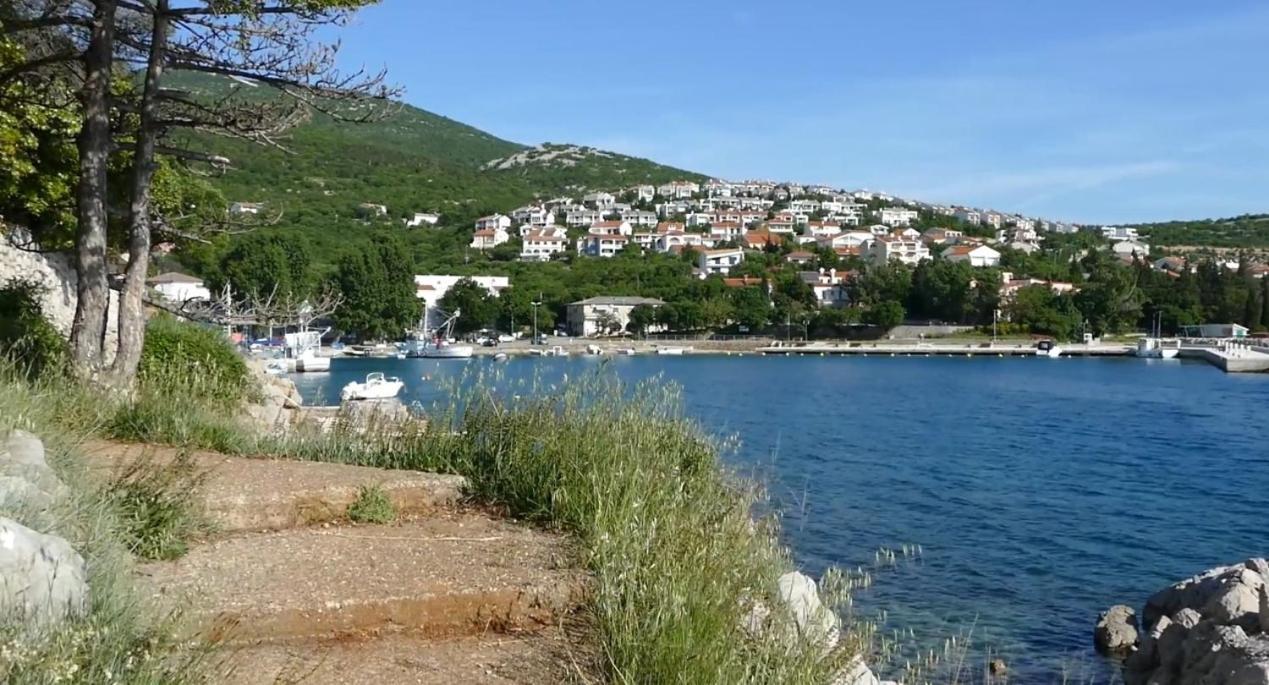 Riva Appartement Klenovica Buitenkant foto