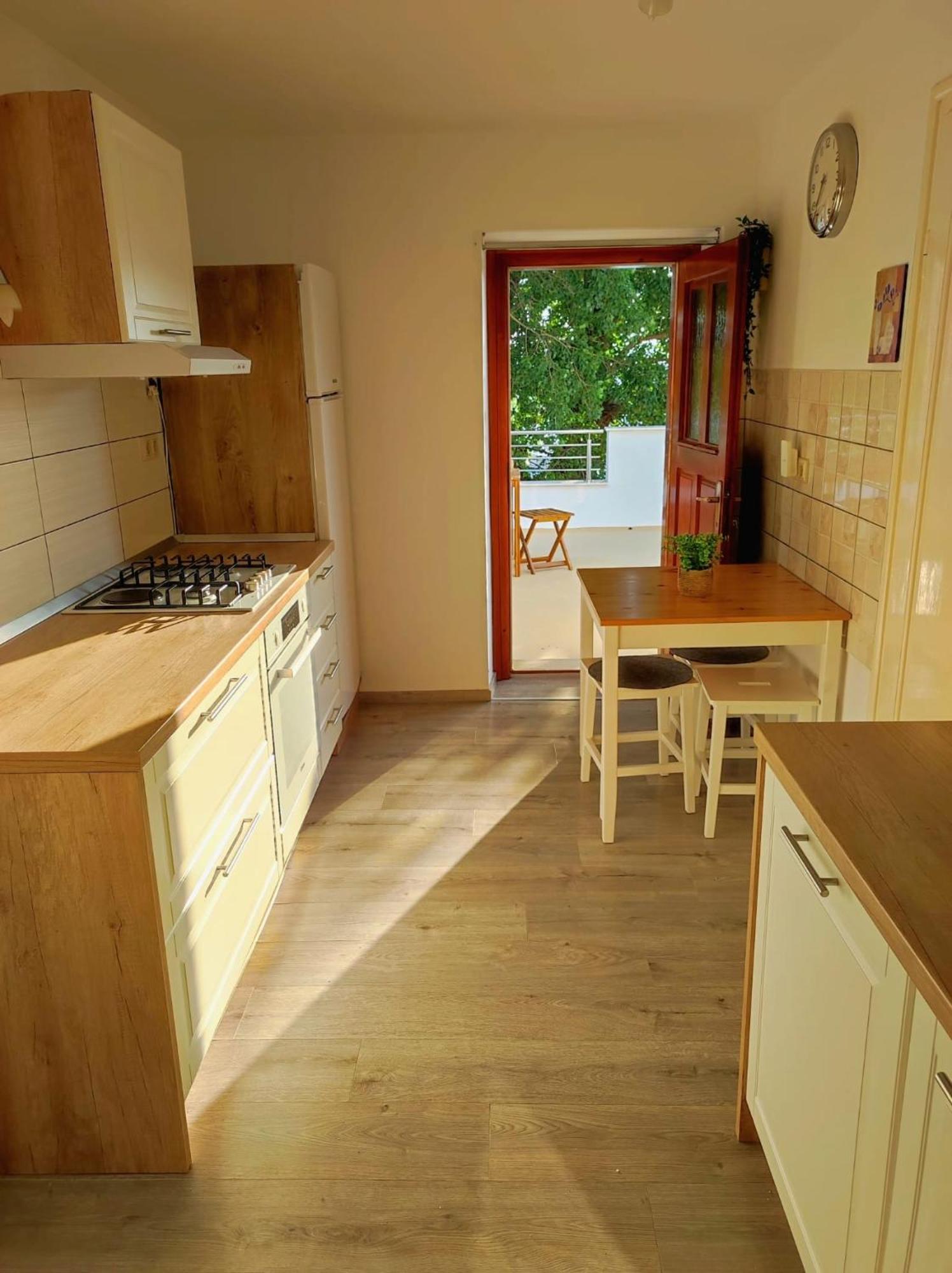 Riva Appartement Klenovica Buitenkant foto